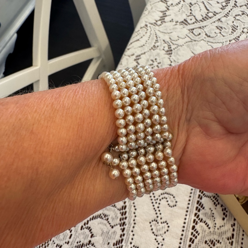 NIB- Box set of 12 Lustrous Multi-Strand Pearl Bracelet